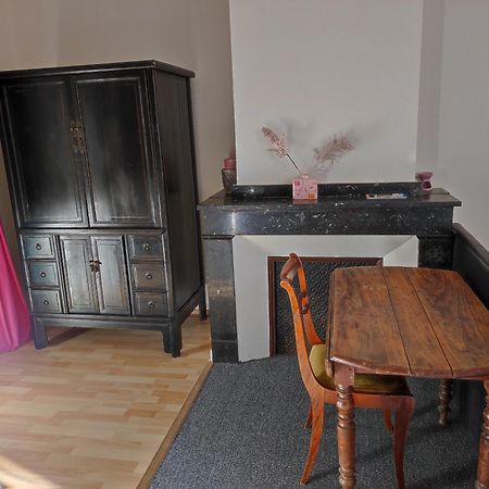 Le Gargantua Bed & Breakfast Лавлане Екстериор снимка